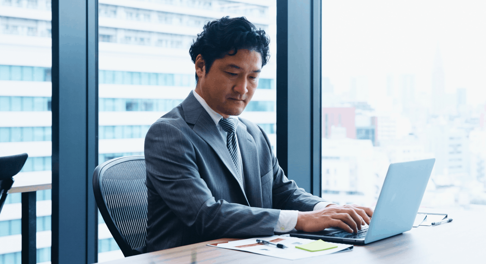 DIRECTOR 江川孝介